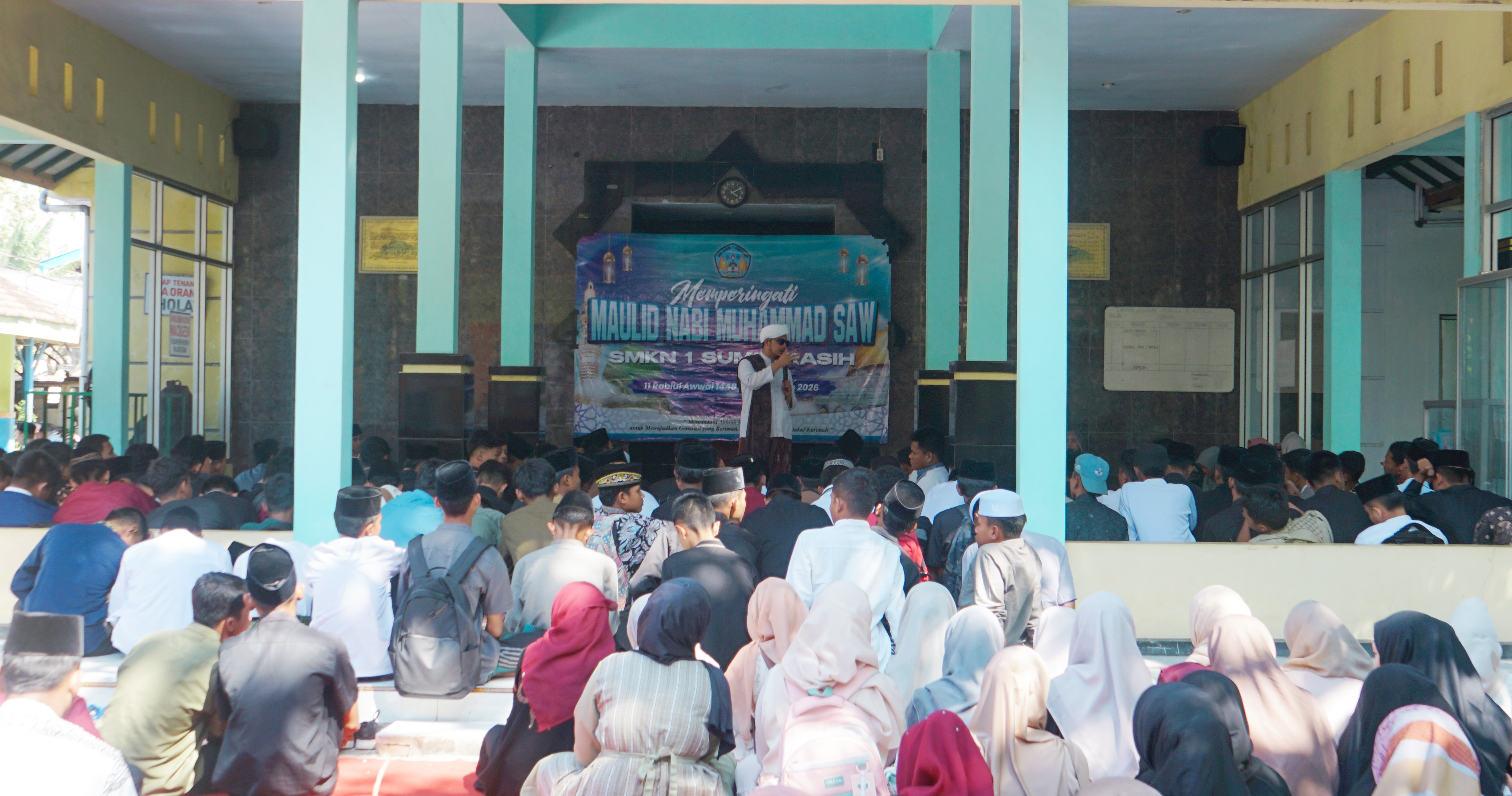 KAJIAN KEISLAMAN DALAM RANGKA MEMPERINGATI MAULID NABI MUHAMMAD SAW